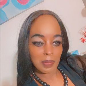 Meet your Posher, Keisha